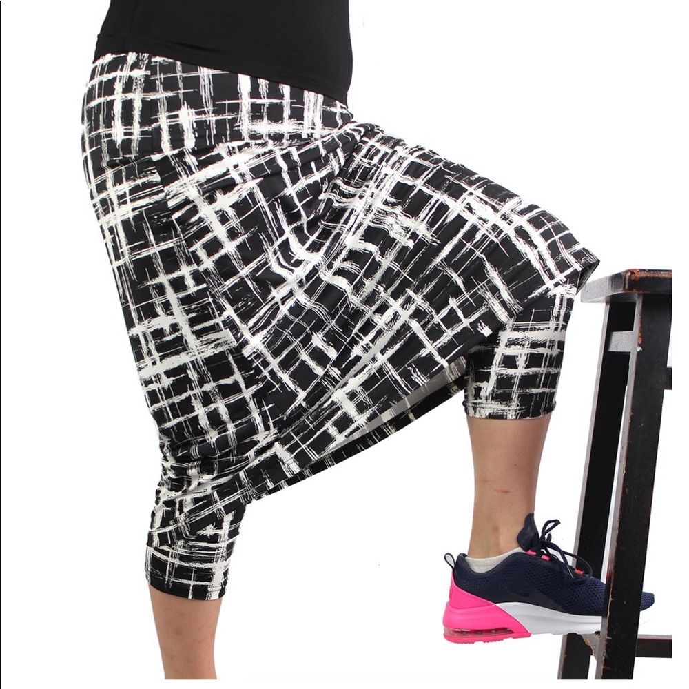 NWT Nuggles’ 30” All-Sport Athletic Skirt